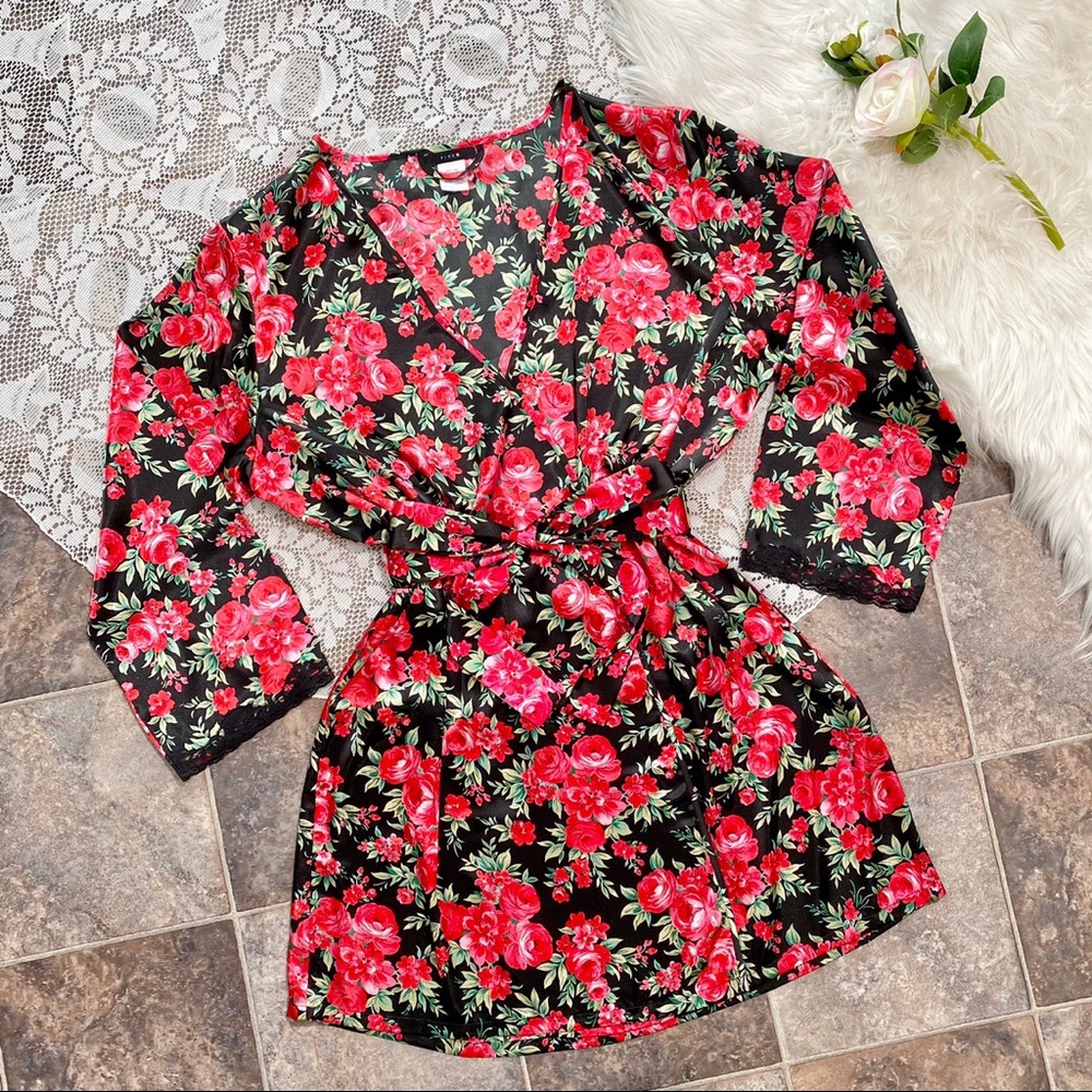 Y2K black and red flower print satin robe